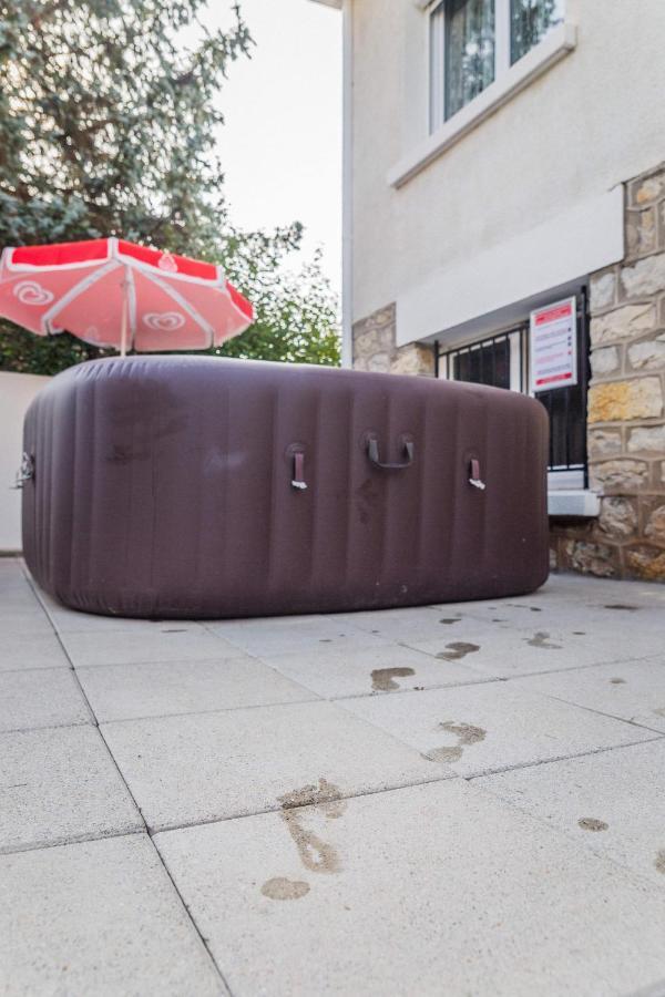 Les Rosiers - Maison Avec Jacuzzi Brive-la-Gaillarde Exteriér fotografie